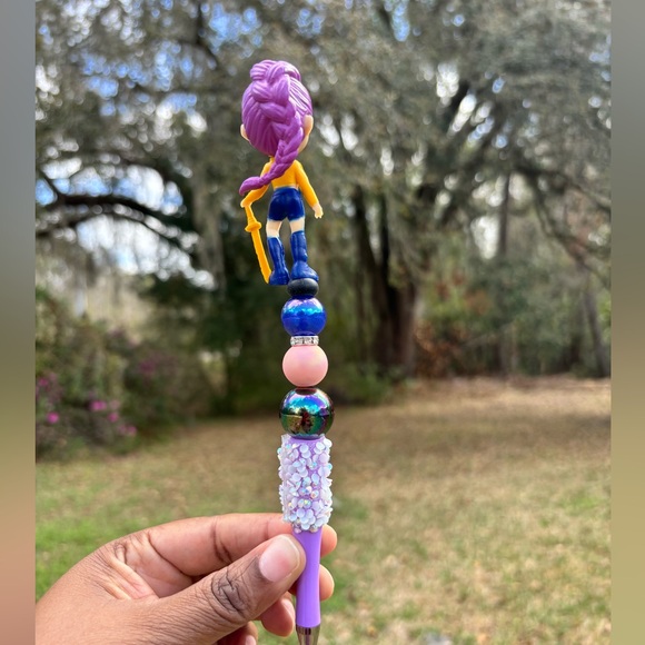 Custom Made Colorful Character Pen from Girl Band - Picture 4 of 4